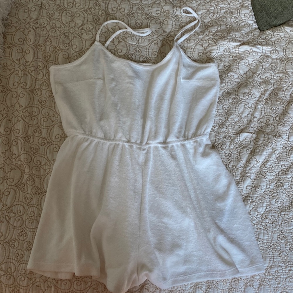 N W/O T terrycloth white cover up. Jumper.  Never worn.
